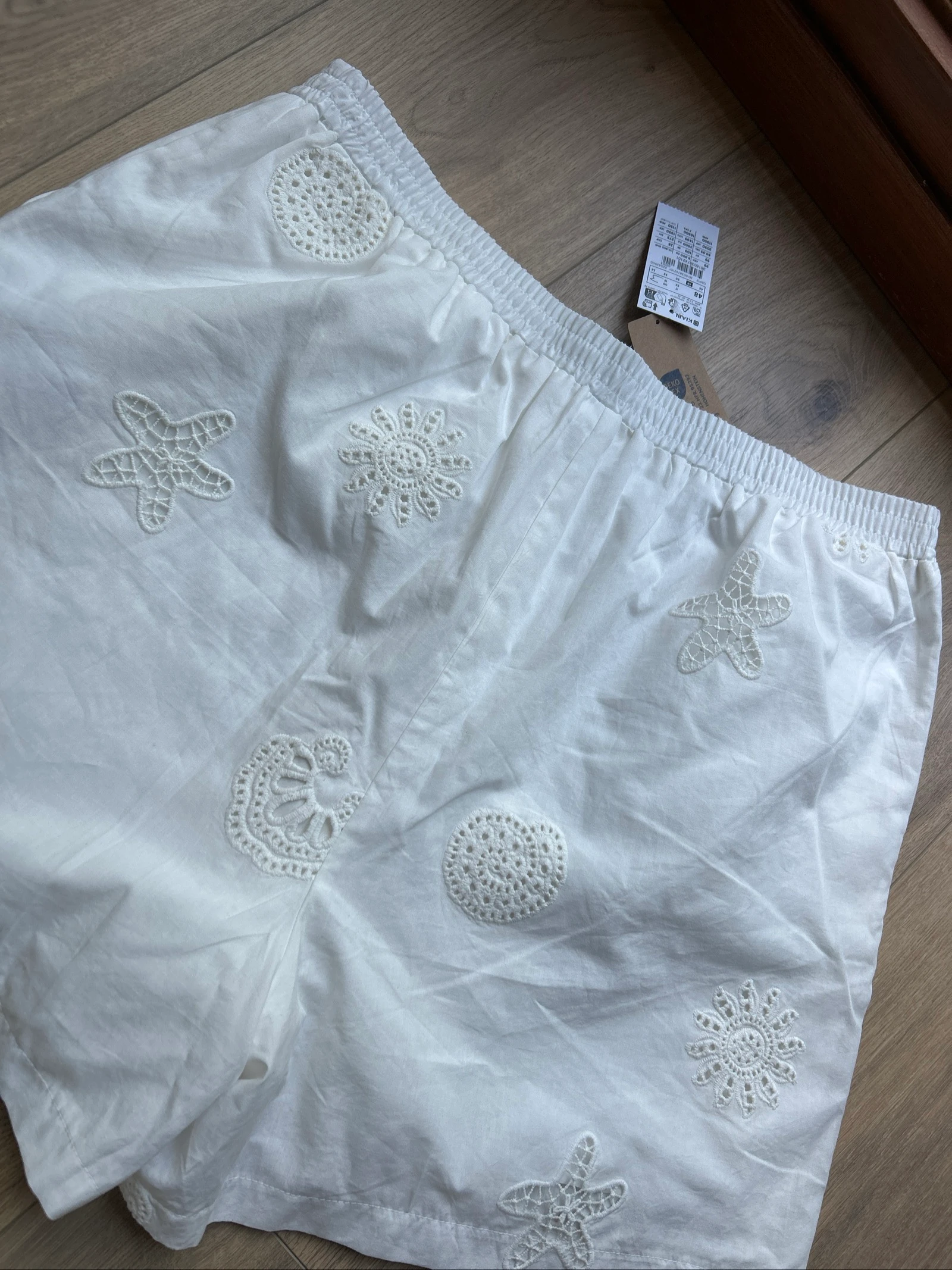 Short blanco bordado Kiabi 💕 – photo 3